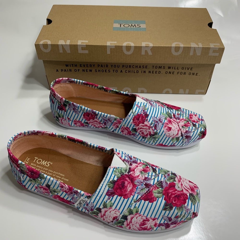 BRAND NEW! 💖TOMS classic Floral stripes shoes